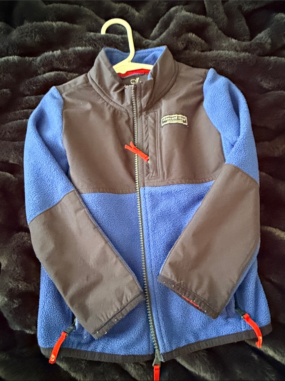 Vineyard Vines Blue Kids Fleece Puffer Jacket with Dark Chest Panel and Red Trim